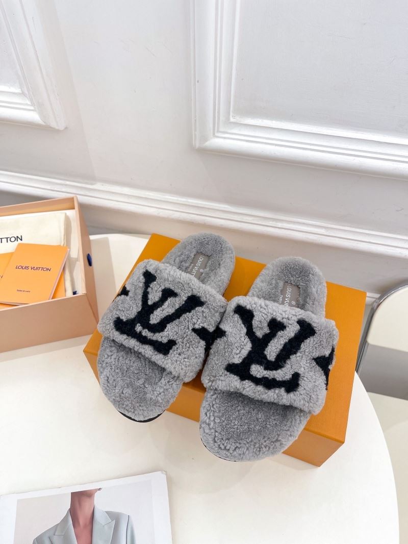 Louis Vuitton Slippers